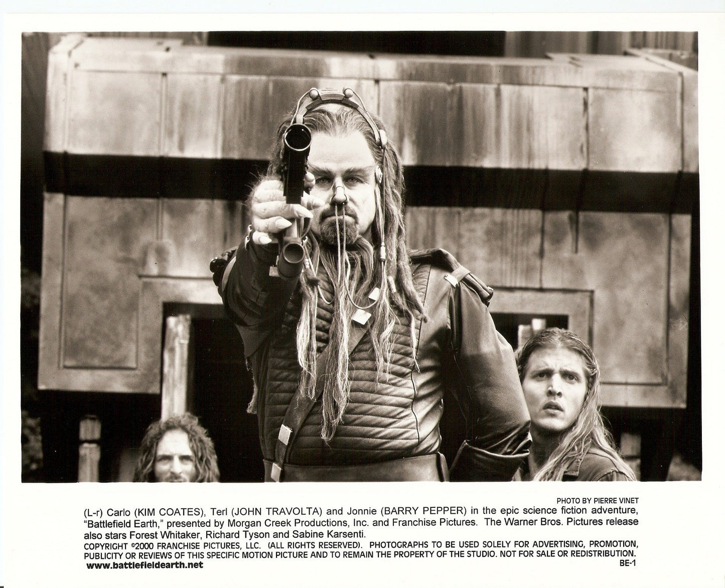 BATTLEFIELD EARTH - John Travolta & Barry Pepper - 2000 Original Still #BE-1